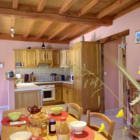 Spacieux Avec Cheminee, Proche Foret, Vtt Et Randonnees, Ideal Pour Familles Et Detente - Fr-1-496-36 Holiday home Saint-Romain-d'Urfe