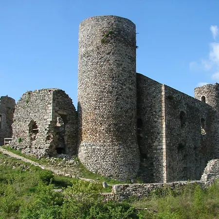Hébergement de vacances Saint-romain-d'urfé, 5 Pièces, 9 Personnes - Fr-1-496-36
