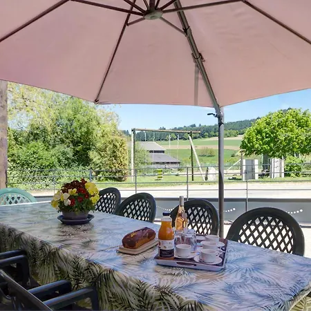 Hébergement de vacances Saint-romain-d'urfé, 5 Pièces, 9 Personnes - Fr-1-496-36